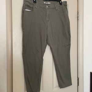 Levi stretch short skinny jeans